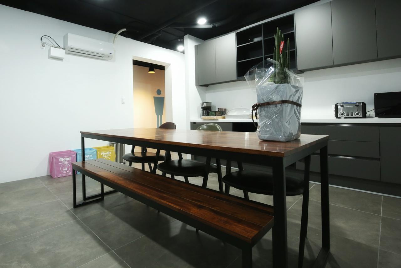 Stayan Guesthouse And Bnb Busan Bagian luar foto