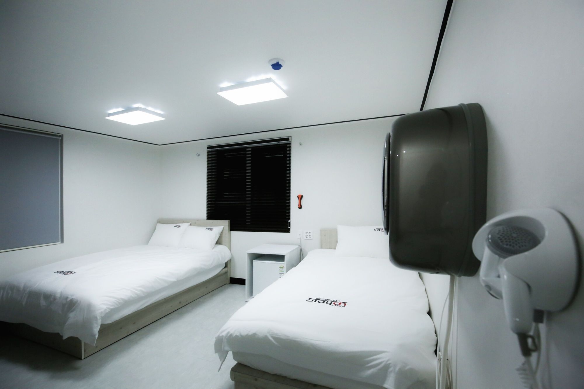 Stayan Guesthouse And Bnb Busan Bagian luar foto